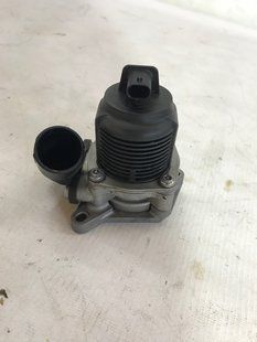 Клапан рециркуляции газов 06K131097K Volkswagen Passat