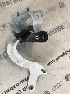 Петля кришки багажника 4L0827300B Audi Q7
