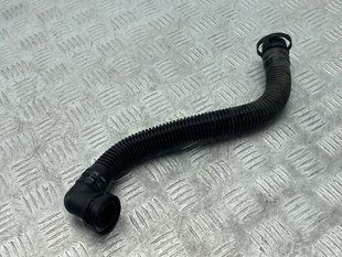 Трубка насоса вторинного повітря 7L0131625D Audi Q7