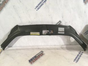 Накладка радиатора 4L0807081 Audi Q7