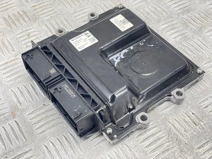 Блок керування двигуном 31452233 Volvo XC90