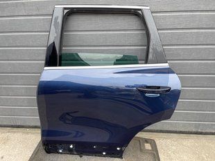 Дверь 7P0833055A Volkswagen Touareg
