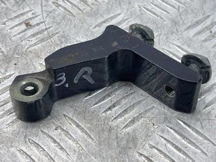 Петля двери нижняя 31424590 Volvo XC60