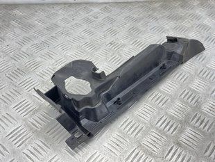 Уплотнитель крыла 4k0821170 Audi A6