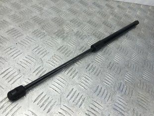 Газовий упор капота 4L0823359 Audi Q7
