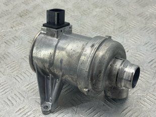 Насос охолоджувальної рідини 31368715 Volvo XC90 Volvo S60, Volvo S60 Cross Country, Volvo S80, Volvo S90, Volvo V60, Volvo V60 Cross Country, Volvo V90, Volvo V90 Cross Country, Volvo XC40, Volvo XC60, Volvo XC70, Volvo XC90