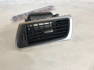 Дефлектор воздуховода 4G8820902 Audi A7