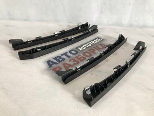 держатель уплотнителя двери (комплект) 4G8839151B Audi A7