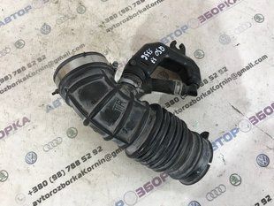 Повітропровід повітряного фільтра 165764GB0A Infiniti Q50