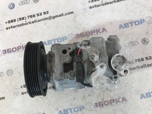 Компрессор кондиционера 4G0260805A Audi A7