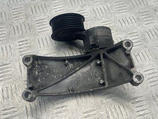 Кронштейн генератора 06E903143D Audi A7