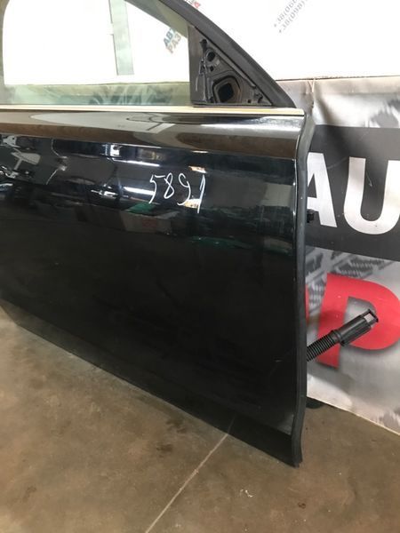 Дверь 4H0831052B Audi S8