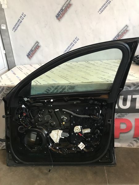 Дверь 4H0831052B Audi S8