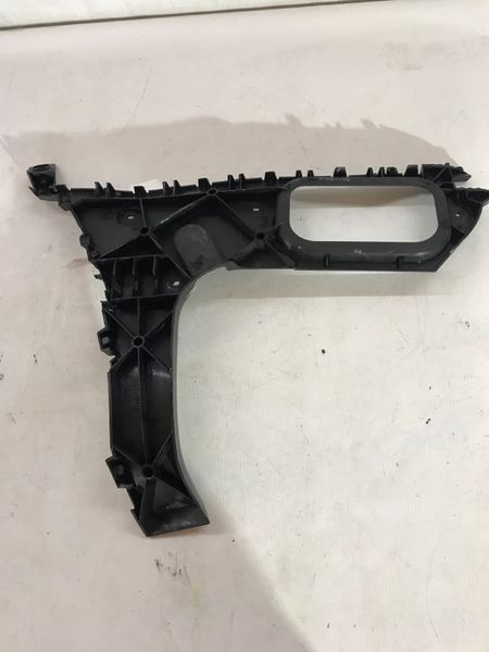 Направляюча заднього бампера 4L0807453A Audi Q7