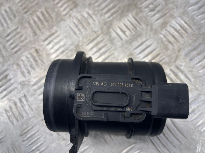Датчик масового потоку повітря (MAF) 04L906461B Volkswagen Tiguan