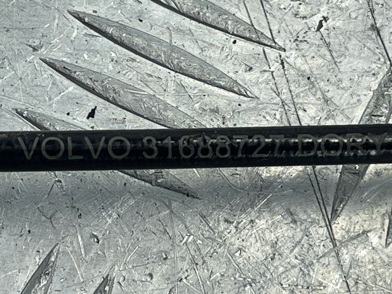 Трос капота Volvo XC60