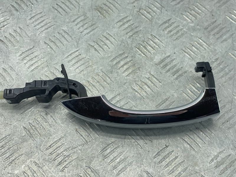 Ручка дверей (keyless) зовнішня 4H0837205C Audi A7