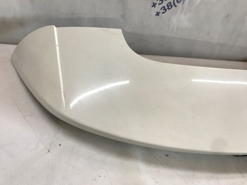 Спойлер LJ6BS44230ABW Ford Escape