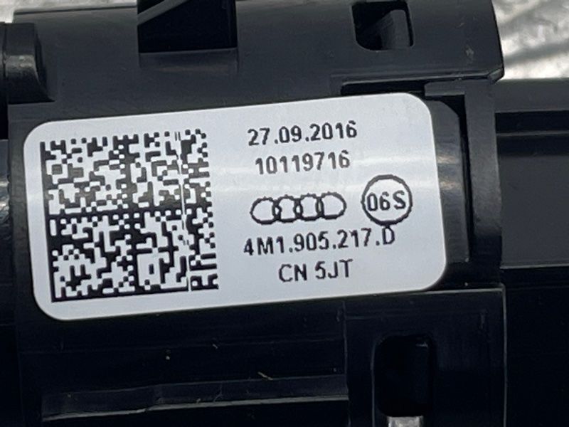 Кнопка Старт/Стоп 4M1905217D Audi Q7