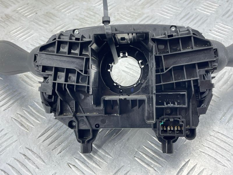 Блок подрулевых переключателей 32231814 Volvo XC60