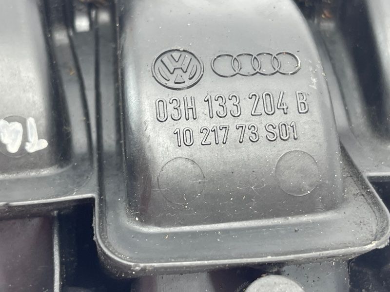 Коллектор впускной Volkswagen Touareg