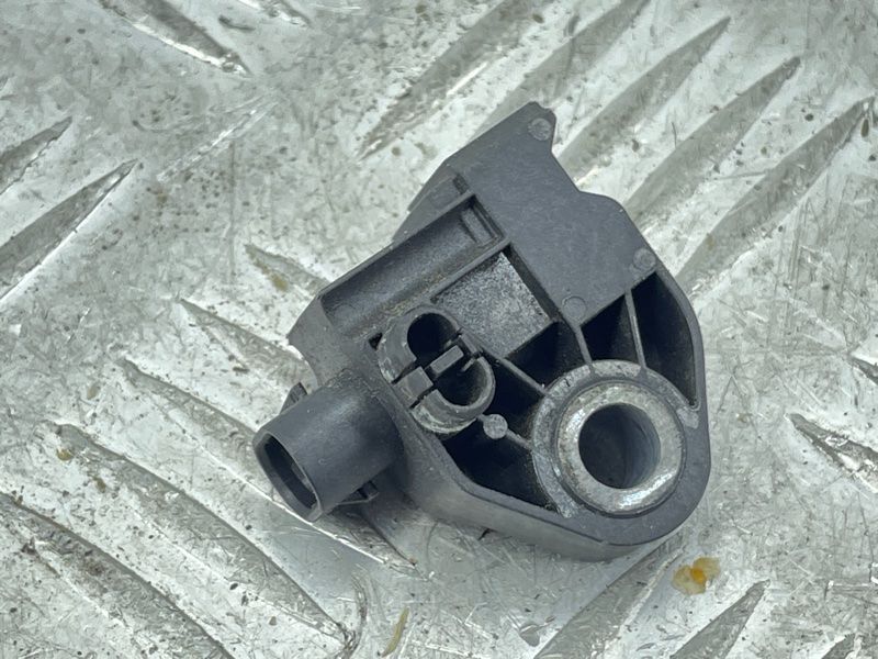 Датчик удару 4N0959651D Audi A6