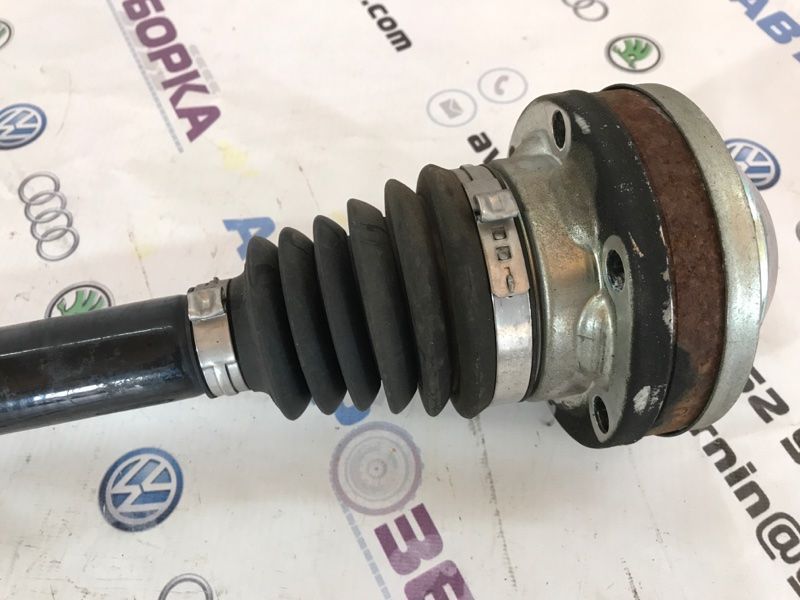 Піввісь 8R0501203C Audi A7
