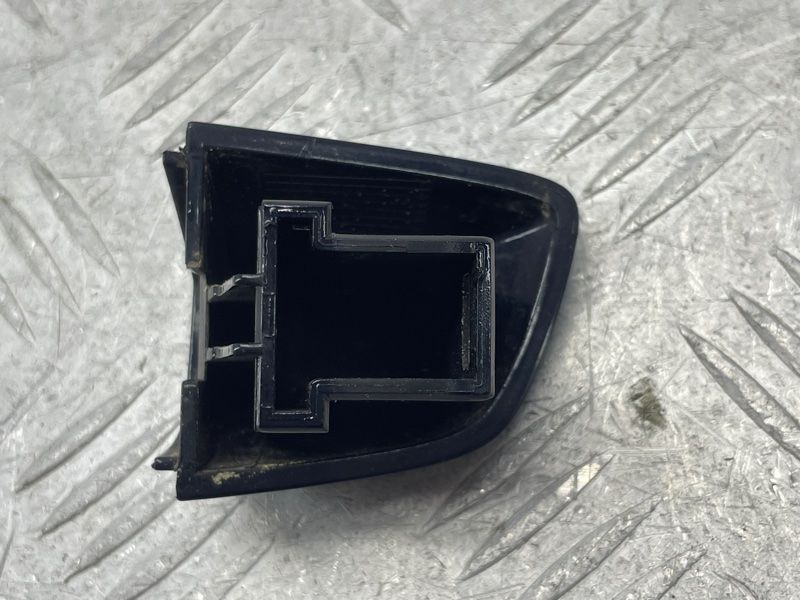 Ковпачок ручки дверей 7P6839168A Volkswagen Touareg