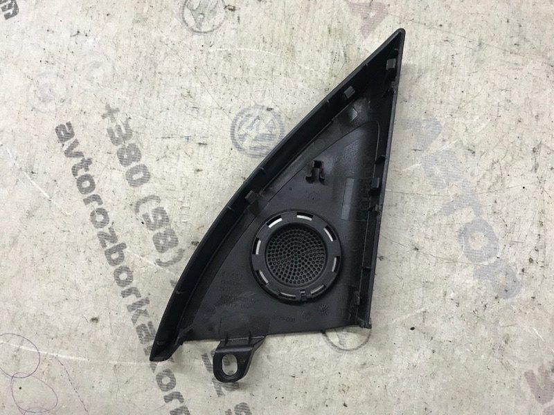 Угловая накладка зеркала двери внутренняя 8K0035423A Audi S4
