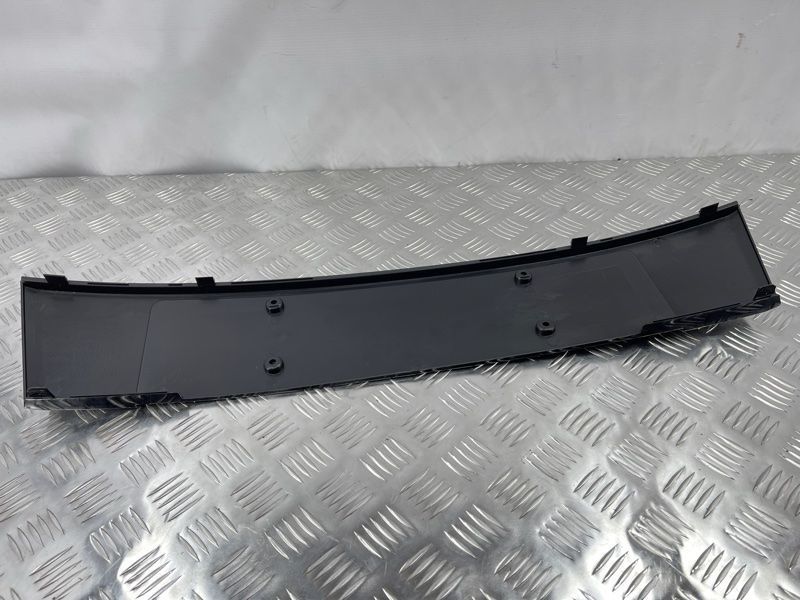 Панель номерного знака 4L0807285ET94 Audi Q7