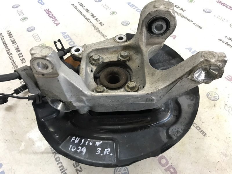Поворотний кулак / цапфа DG9C5B758A Ford Fusion