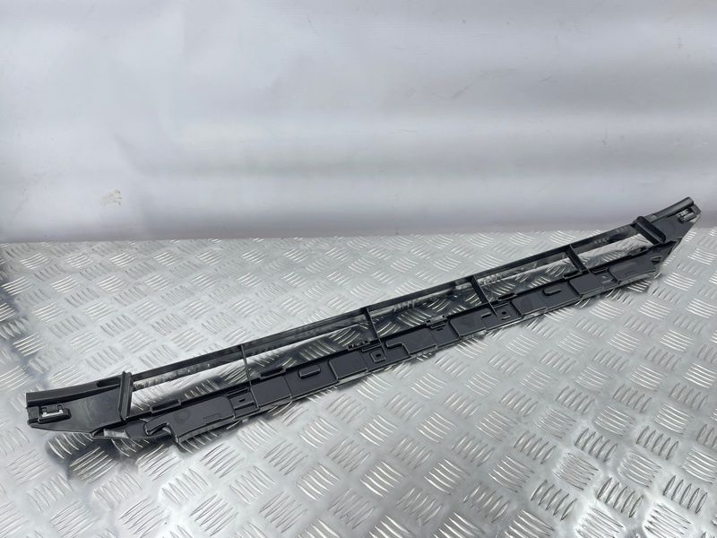 Решітка переднього бампера нижня s-line 4M0807647A4W3 Audi Q7