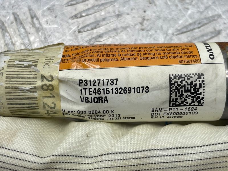 Шторка безопасности боковая / Airbag 31271737 Volvo XC60