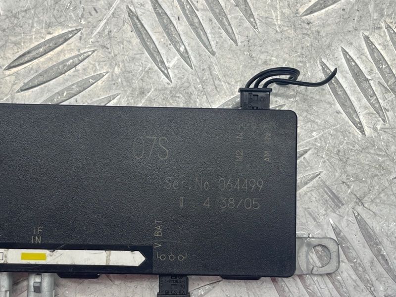 Підсилювач антени 4F9035225D Audi A6