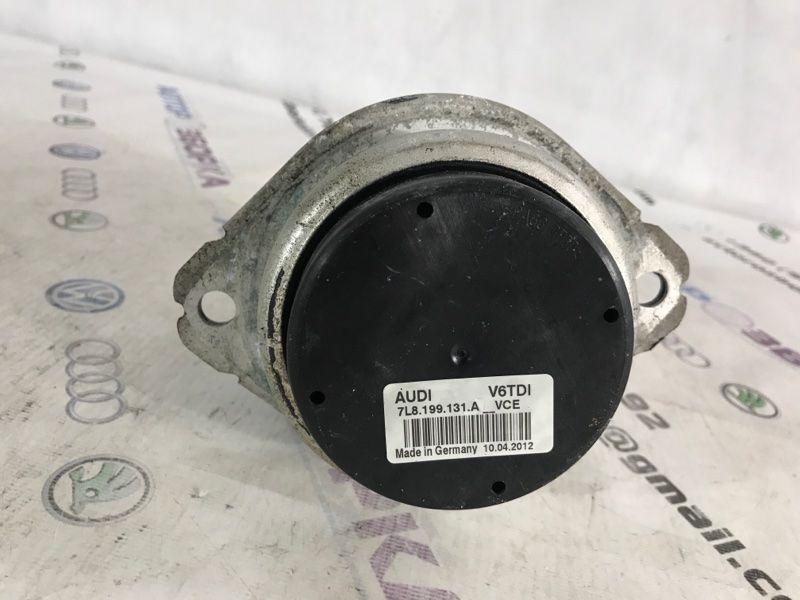 Опора / подушка двигуна 7L8199131A Audi Q7