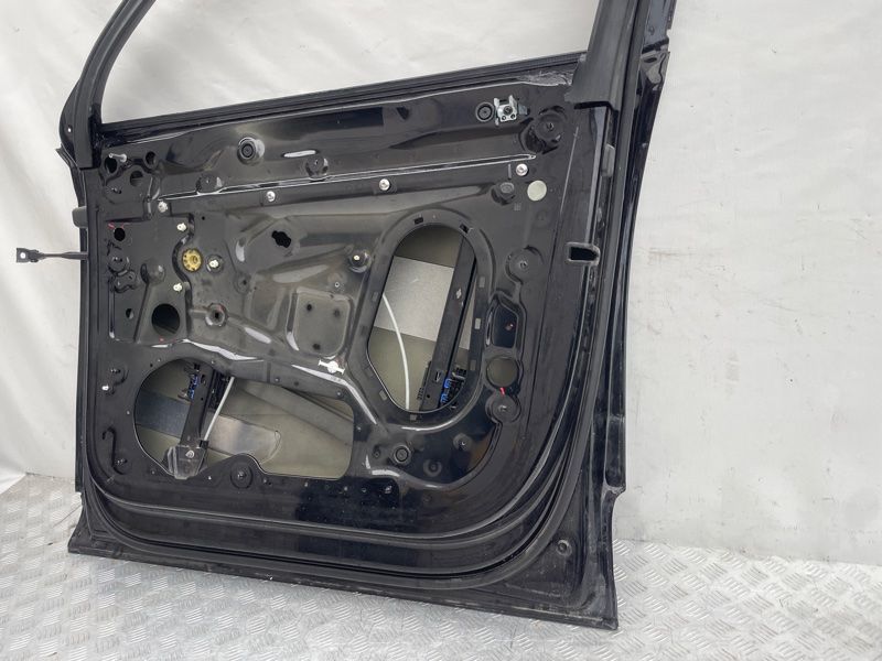 Двері 4M0831052F Audi Q7