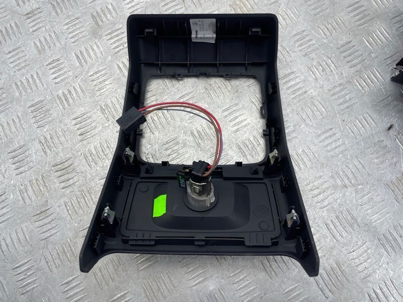 Накладка центральної консолі 8W0864376 Audi A4 Allroad