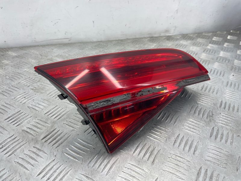 Стоп / Фонарь LED внутренний 4H0945093J Audi A8