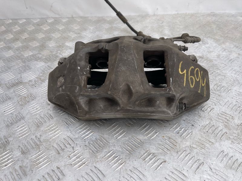 Суппорт тормозной 4M0615106DB Audi Q7