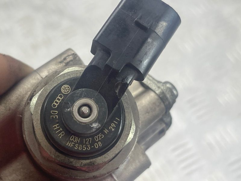 Топливный насос / ТНВД 03H127025N Volkswagen Touareg