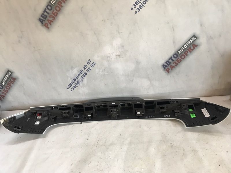 Спойлер LJ6BS44230ABW Ford Escape