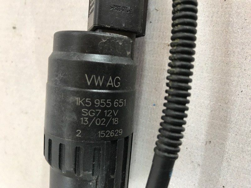 Насос омивача 1K5955651 Volkswagen Passat