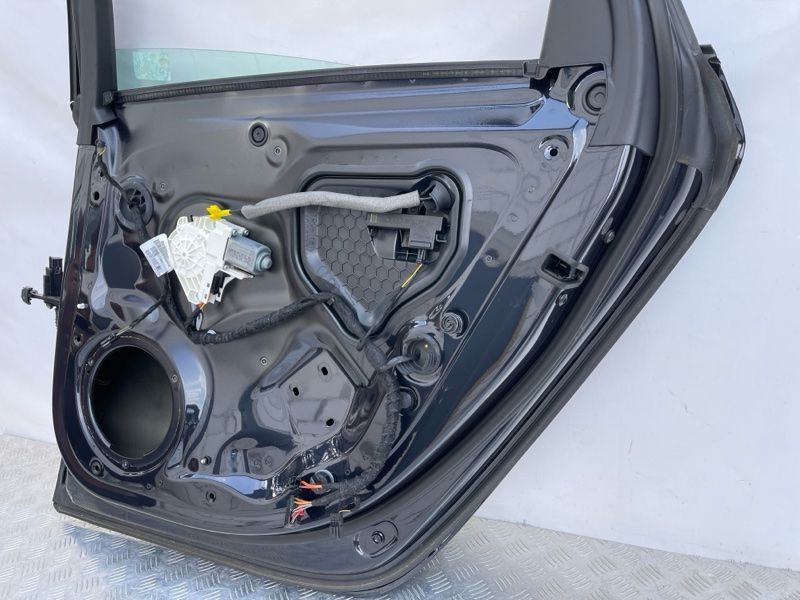 Дверь 4G5833052 Audi A6
