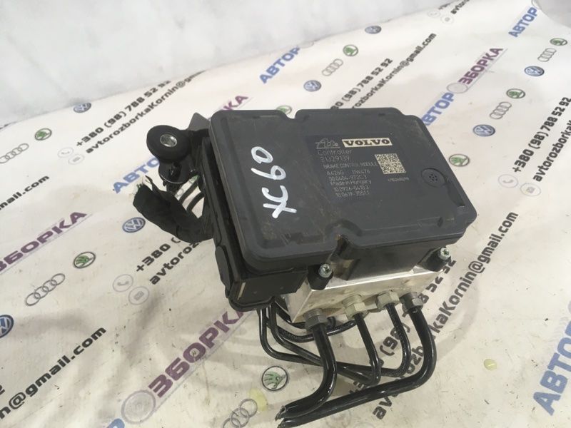 Блок ABS 31329139 Volvo XC60