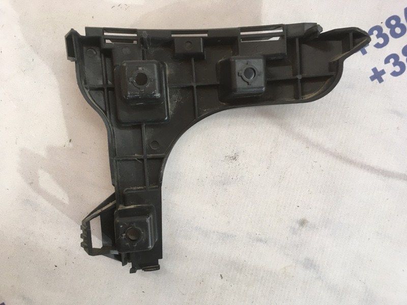 Кронштейн заднего бампера 30763439 Volvo XC60
