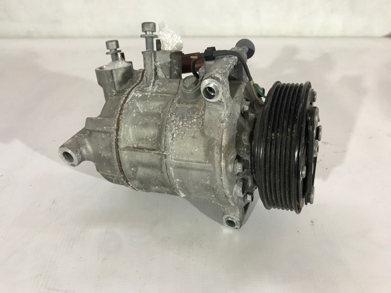 Компресор кондиціонера 3Q0816803E Volkswagen Tiguan