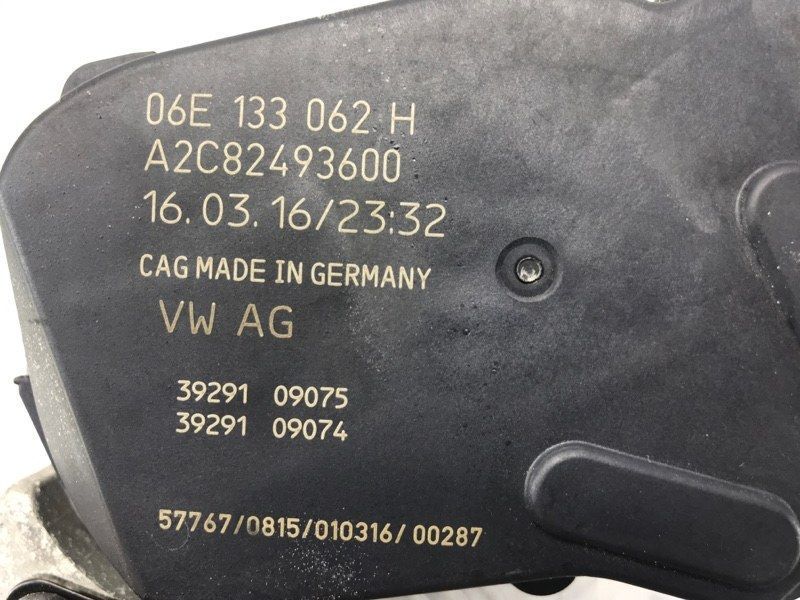 Дросельна заслінка 06E133062H Audi Q7