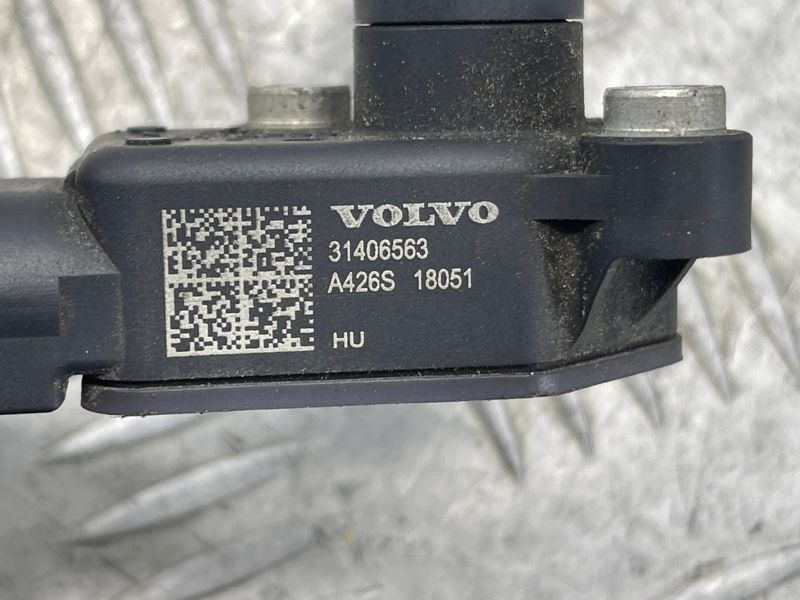 Датчик положення кузова 31681288 Volvo XC60