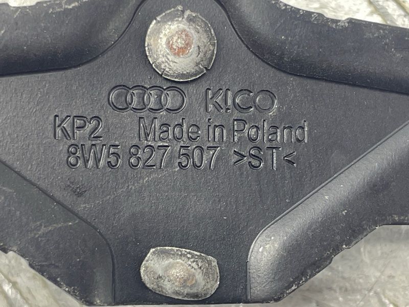 Запірна скоба кришки багажника 8W5827507 Audi A4