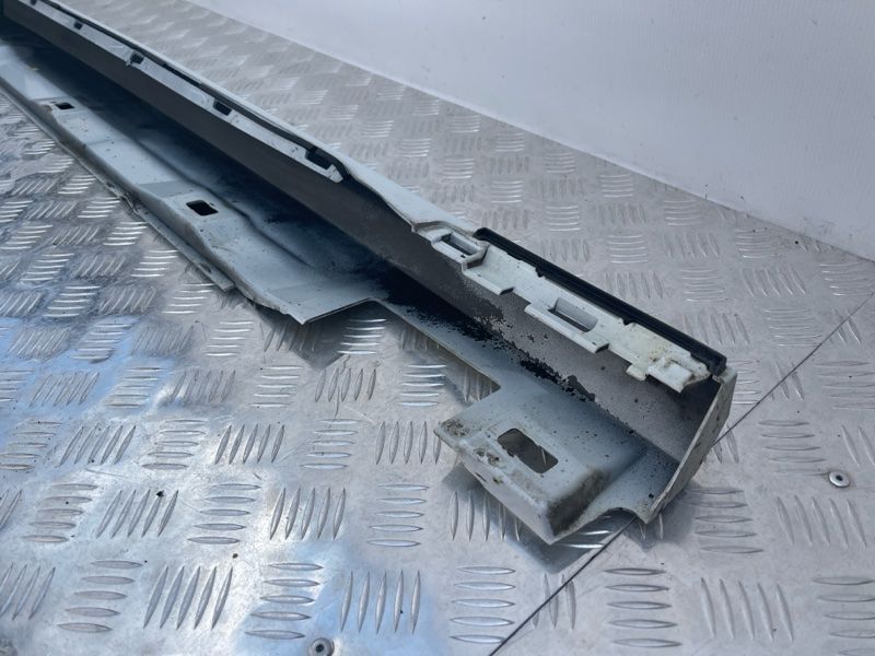 Поріг 4G0853855K Audi A6
